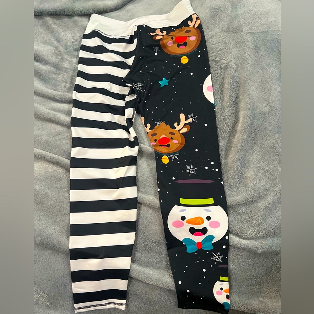 Festive Striped and Snowman Leggings-size Large